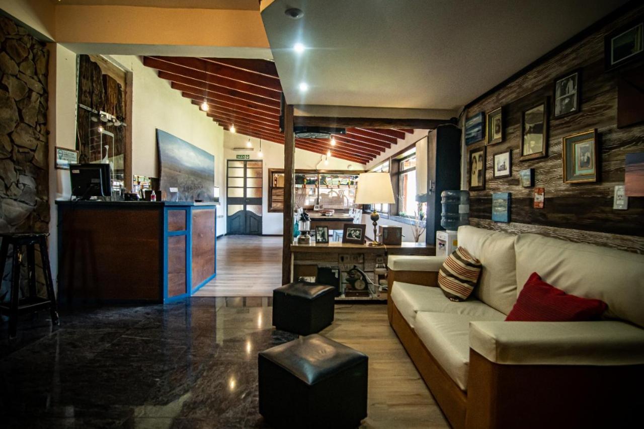 Las Avutardas Hosteria El Calafate Exteriér fotografie